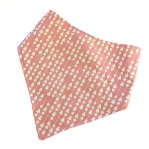 🏝 Baby pink bandana bib baby bib
